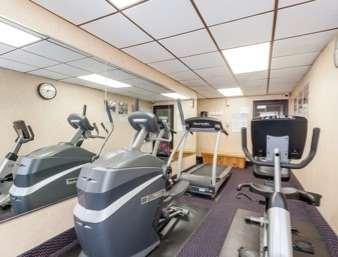 Ramada By Wyndham Newburgh/west Point Hotel