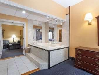 Hotel Ramada By Wyndham Newburgh/west Point Newburgh