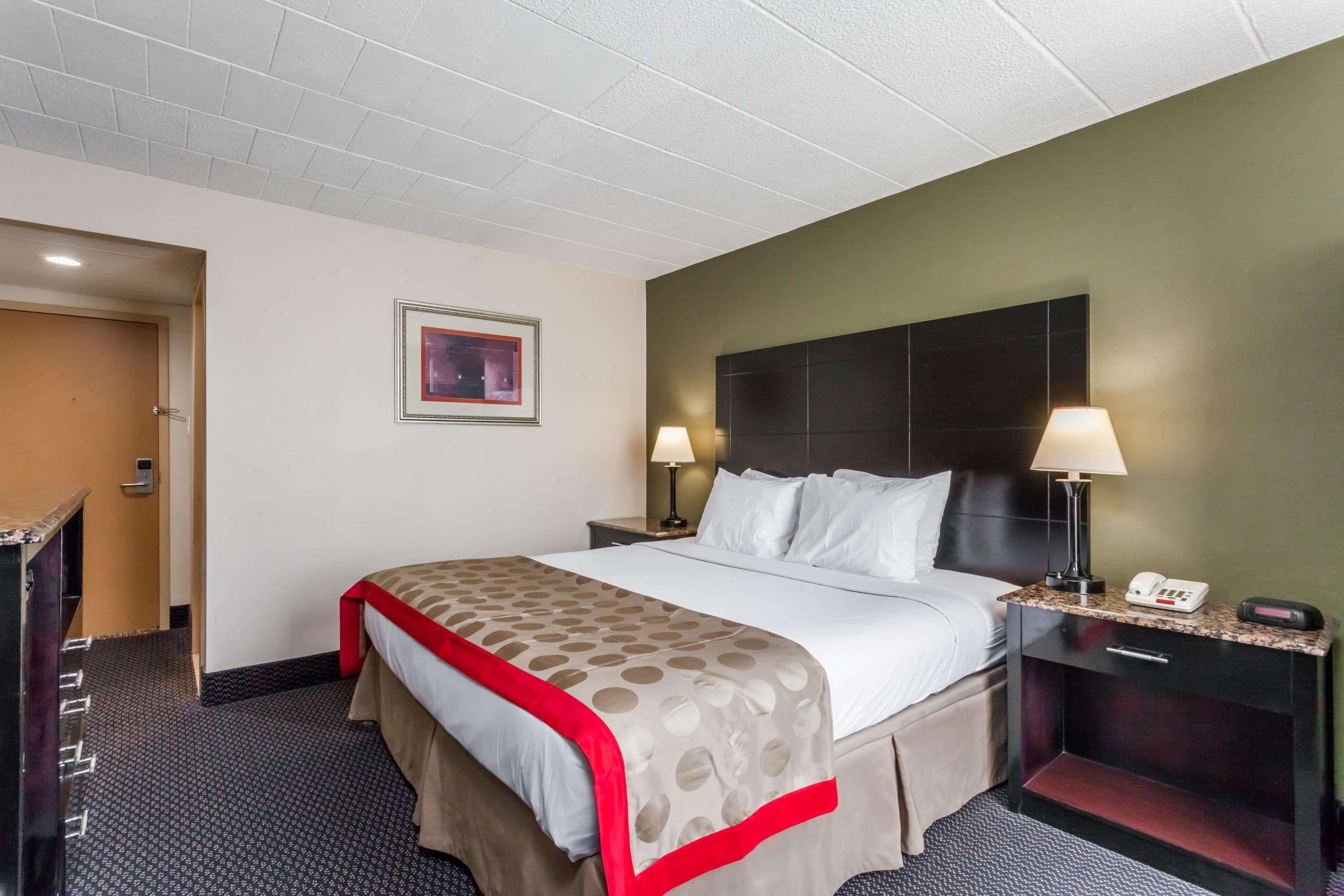 Ramada By Wyndham Newburgh/west Point Hotel Newburgh