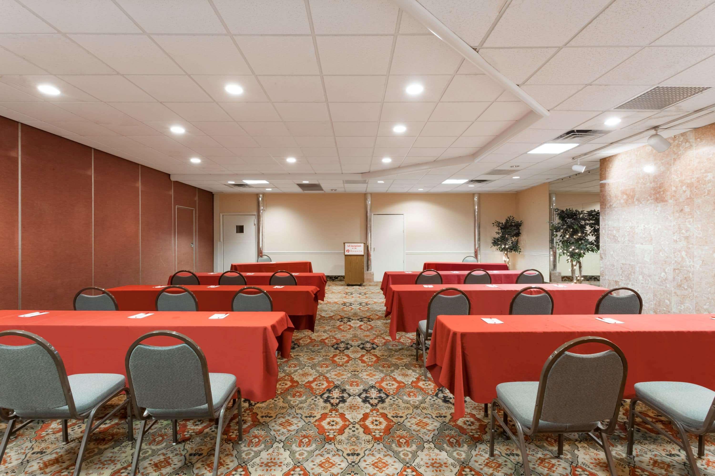 Ramada By Wyndham Newburgh/west Point 2*