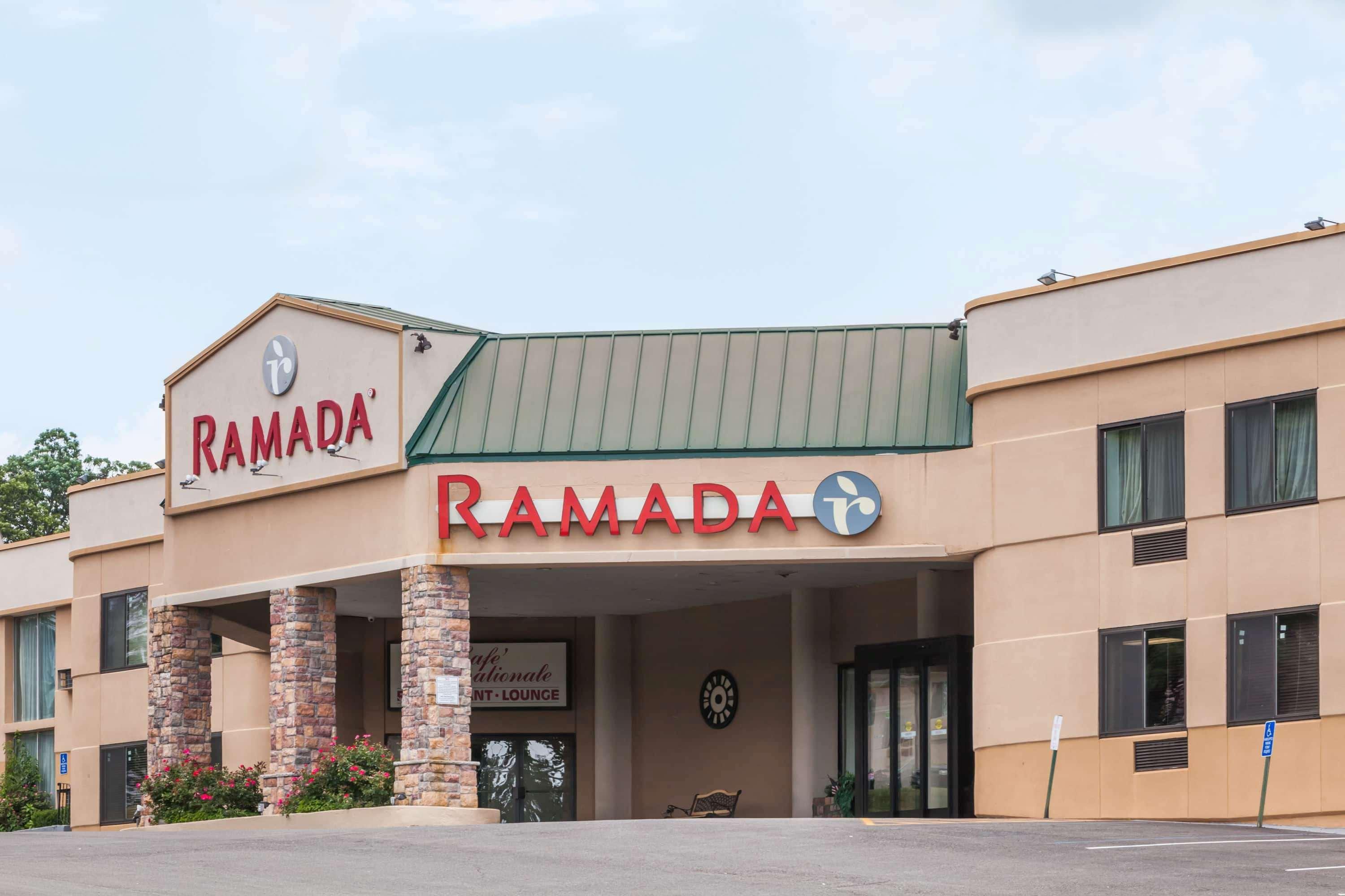 Ramada By Wyndham Newburgh/west Point 2* Newburgh