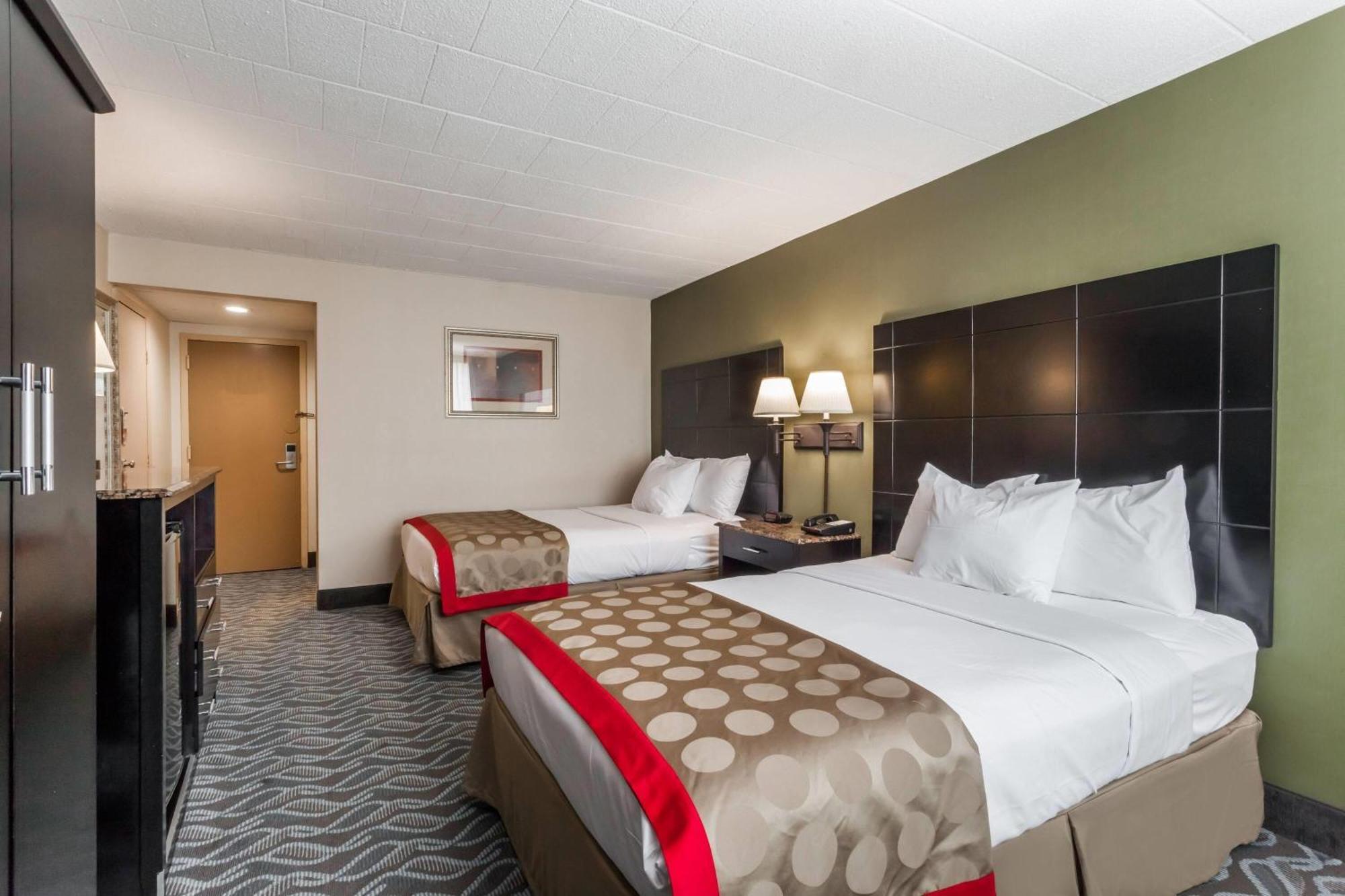 Ramada By Wyndham Newburgh/west Point Hotel